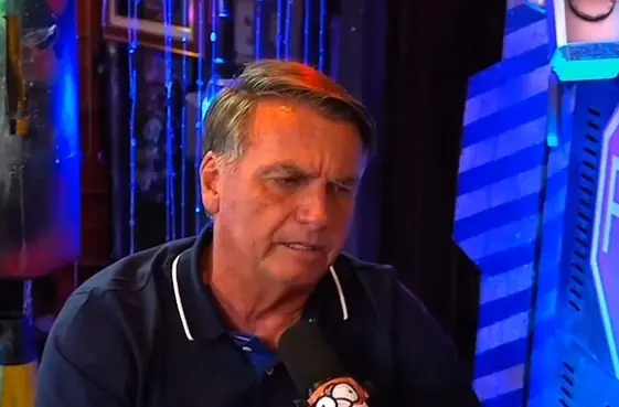 Ele se referia às decisões do Tribunal Superior Eleitoral (TSE), que o impediram de disputar eleições até 2031 (Foto: Youtube)