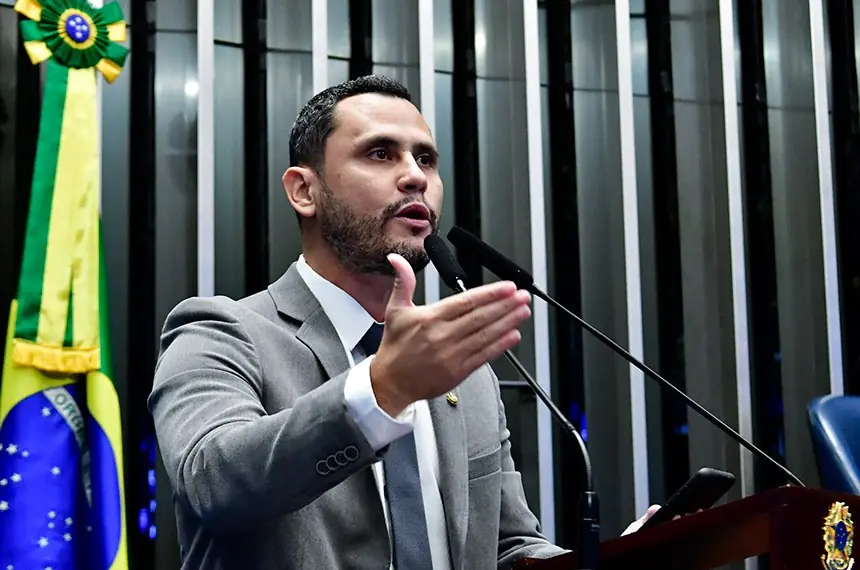 Cleitinho criticou o foco da investigação nas chamadas "bets" — sites de apostas esportivas — e questionou a pertinência de envolver influenciadores digitais como Virginia no processo. (Foto: Agência Brasil)